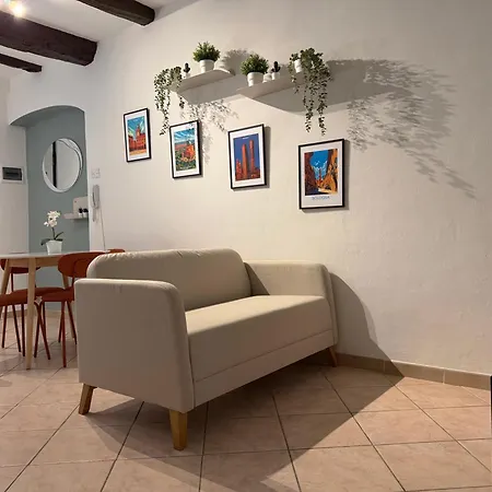 Street Angels Bologne