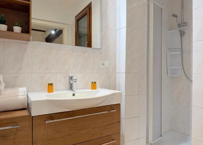 Street Angels * Bologna